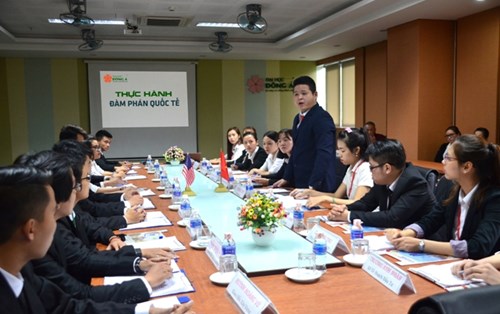 Ngành Quản trị nhân lực ĐH Đông Á: Năng động phát triển nghề nghiệp trong môi trường toàn cầu hóa